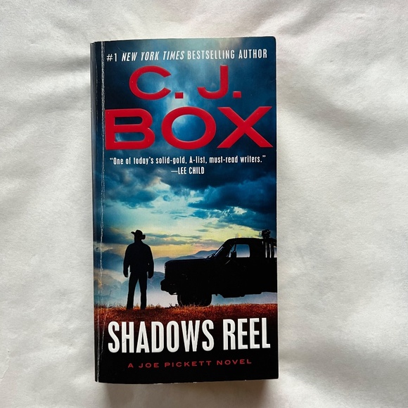 BARGAIN BOOKS: Six (6) books by various authors; good reads! - Picture 5 of 16